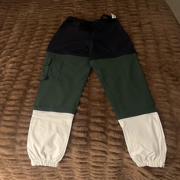 NWT Outdoor Voices RecTrek Zip Off Pants in Black/Hunter/Bone - Picture 5 of 6